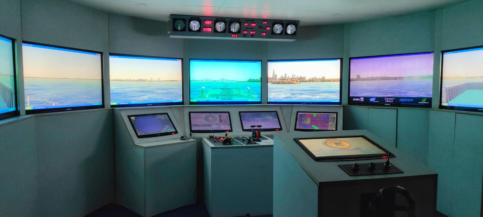 Full Mission Bridge Simulator